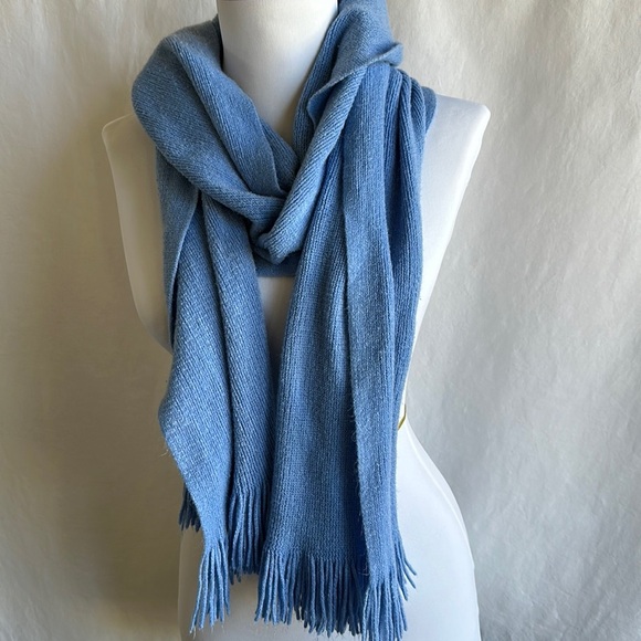 Soft powder blue scarf - Picture 1 of 3